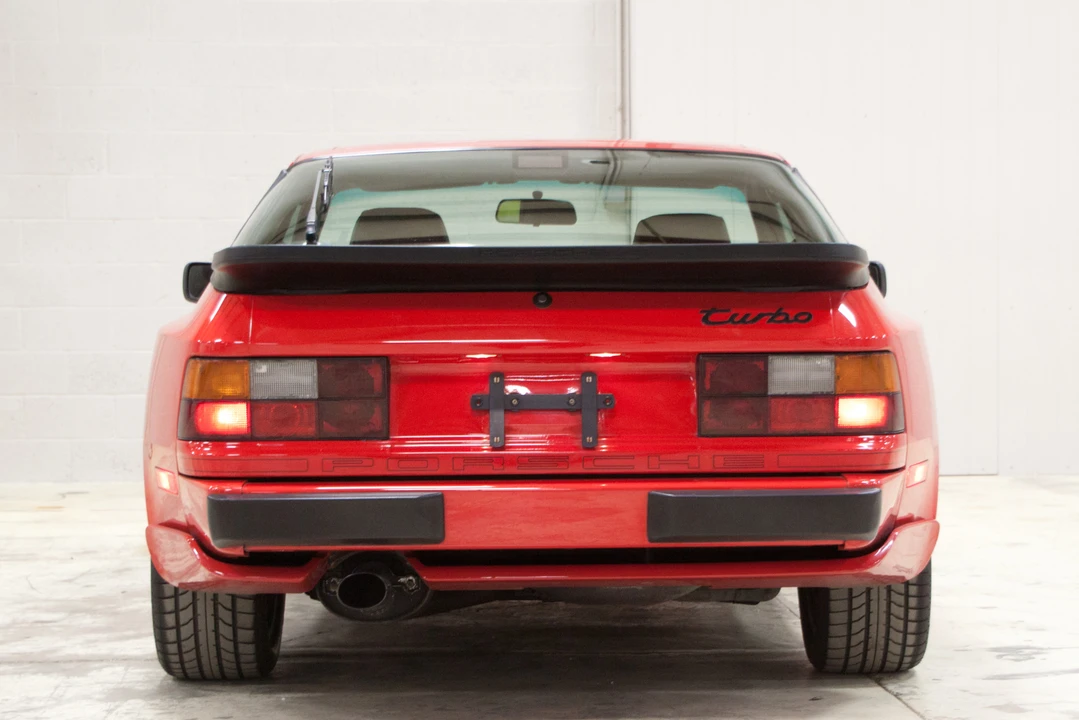 1986 Porsche 944 Turbo - Image 10 of 31