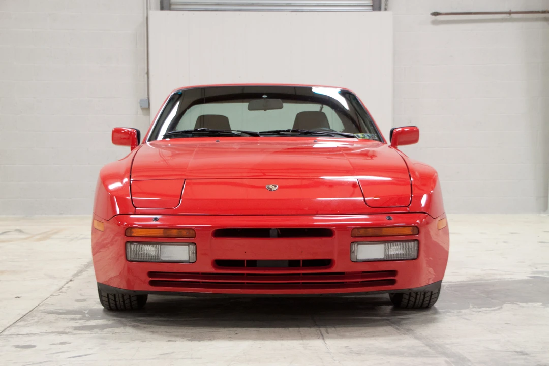 1986 Porsche 944 Turbo - Image 2 of 31