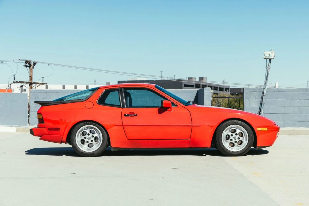 1986 Porsche 944 Turbo - Image 12 of 31