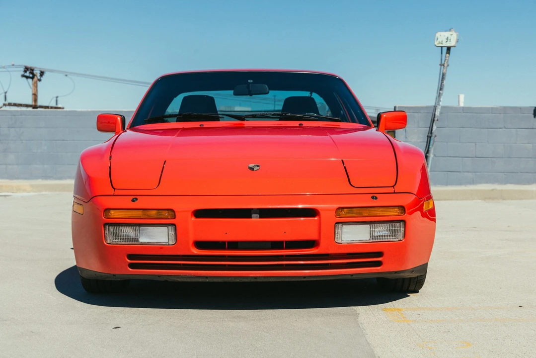 1986 Porsche 944 Turbo - Image 9 of 31