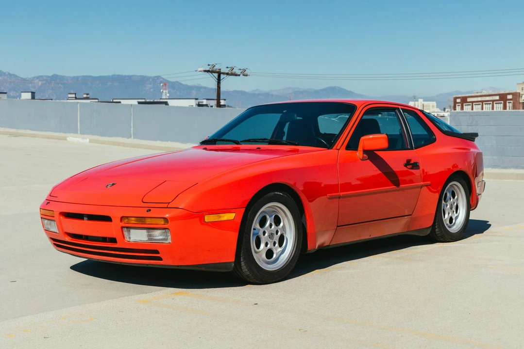 1986 Porsche 944 Turbo - Image 5 of 31
