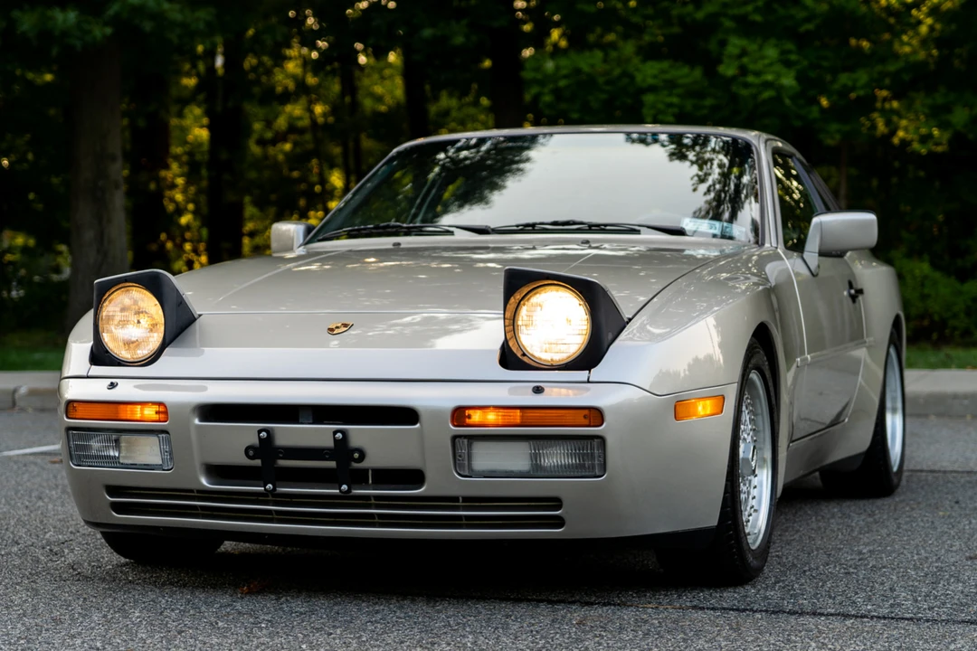 1986 Porsche 944 Turbo - Image 2 of 31