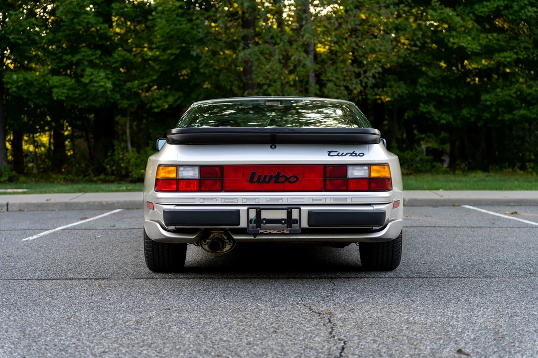 1986 Porsche 944 Turbo - Image 7 of 31