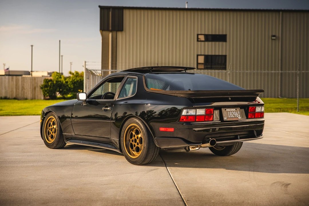 1986 Porsche 944 Turbo - Image 16 of 31