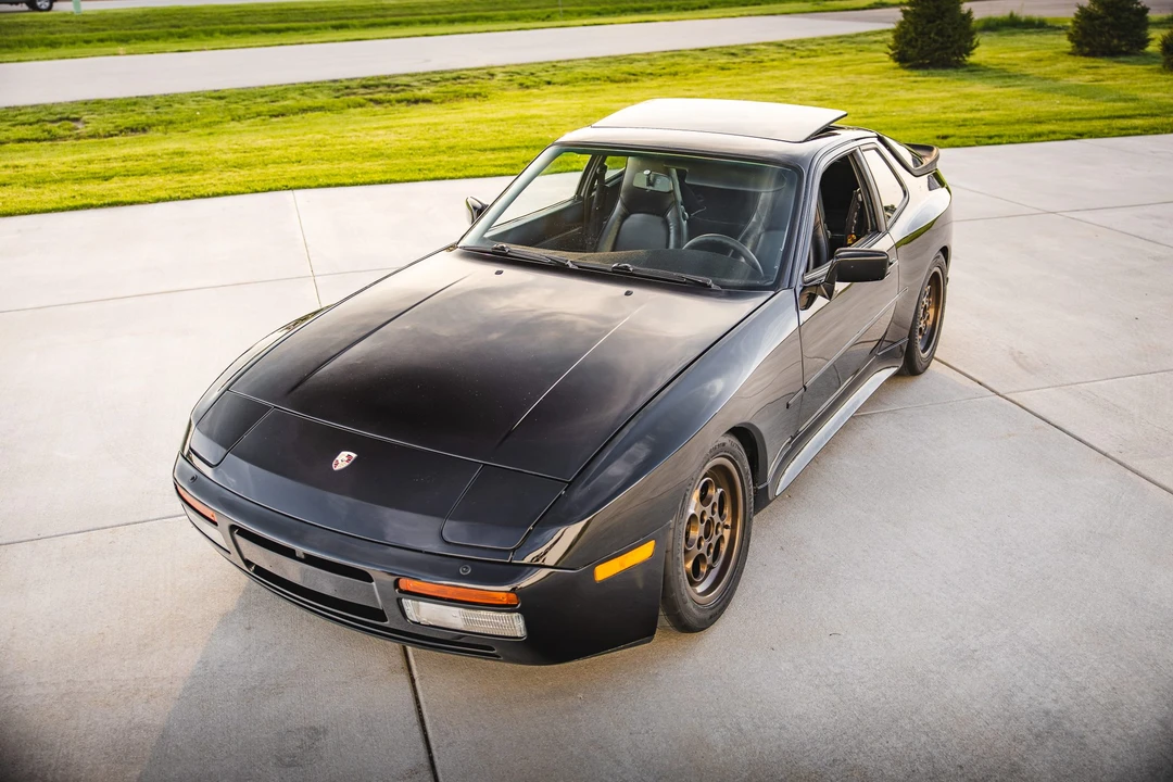 1986 Porsche 944 Turbo - Image 2 of 31