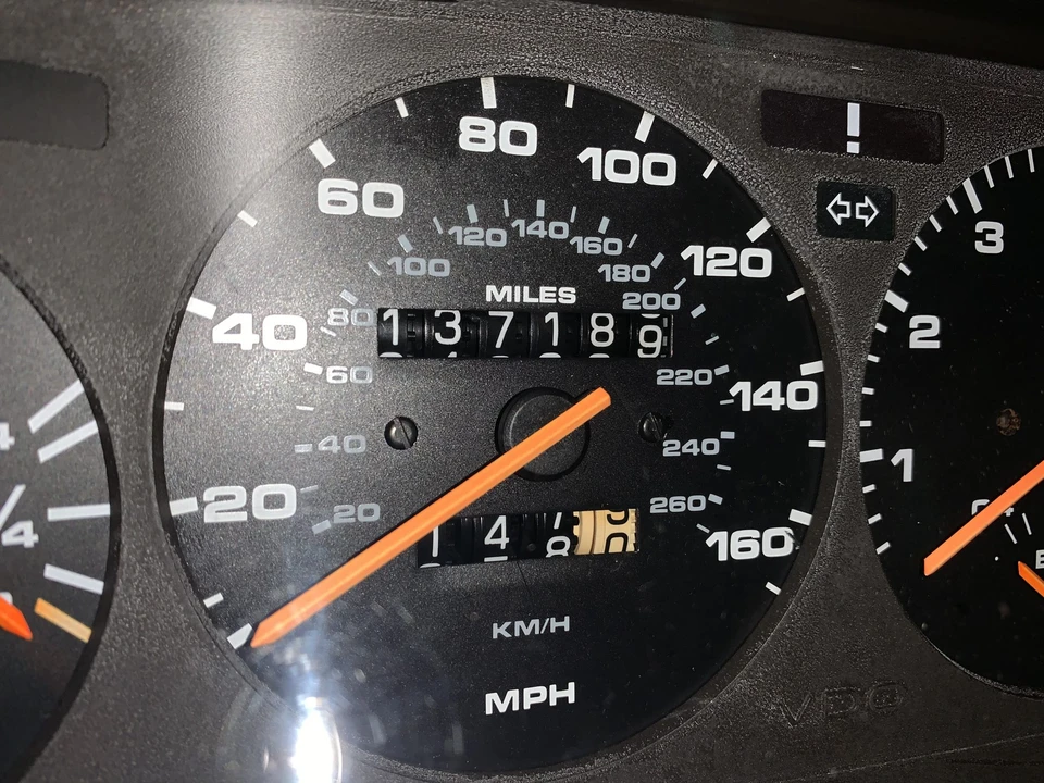 1986 Porsche 944 Turbo - Image 30 of 31