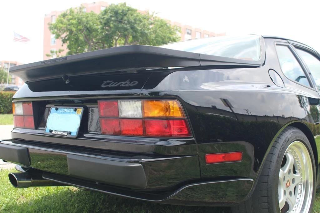 1986 Porsche 944 Turbo - Image 15 of 31