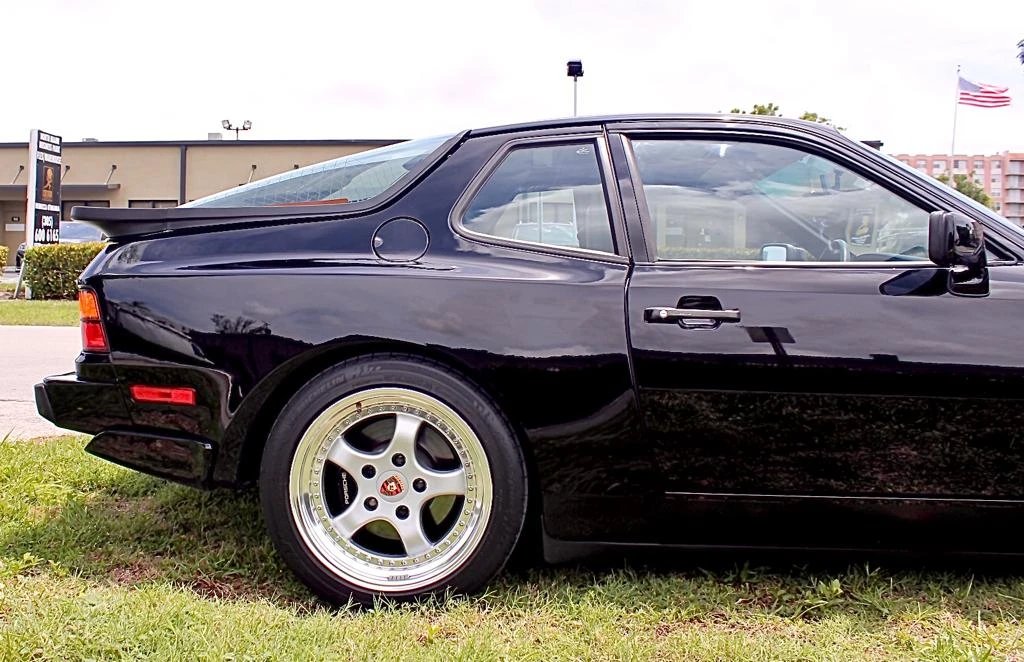1986 Porsche 944 Turbo - Image 16 of 31
