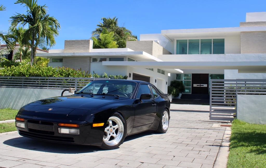 1986 Porsche 944 Turbo - Image 2 of 31
