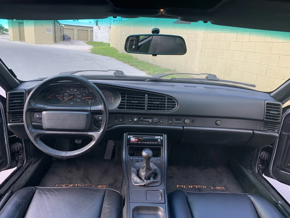 1986 Porsche 944 Turbo - Image 29 of 31