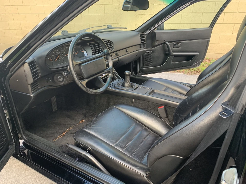 1986 Porsche 944 Turbo - Image 28 of 31