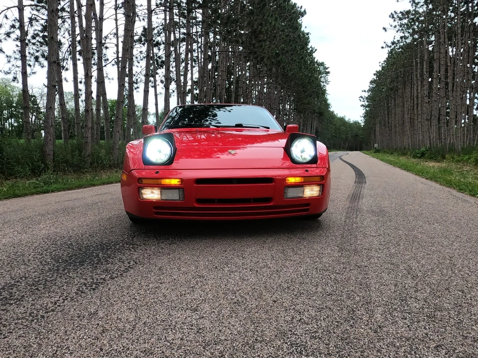 1986 Porsche 944 Turbo - Image 8 of 31