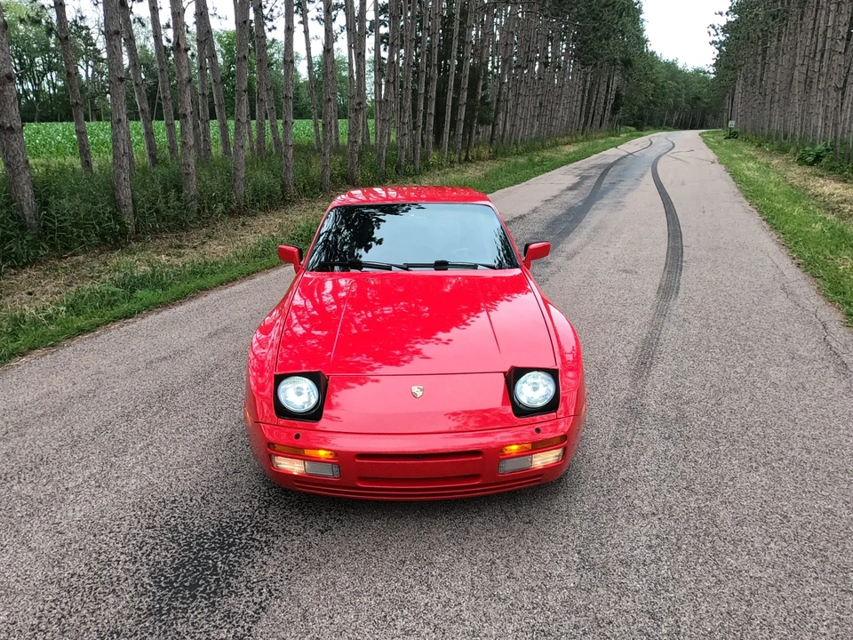 1986 Porsche 944 Turbo - Image 10 of 31