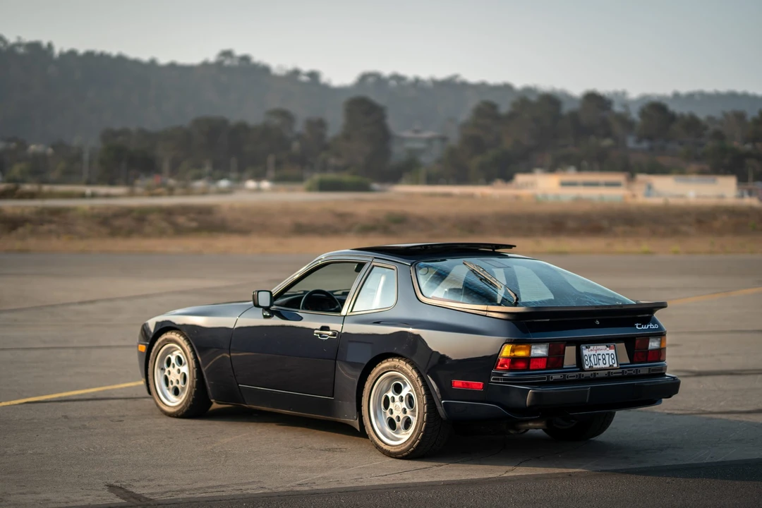 1986 Porsche 944 Turbo - Image 11 of 31