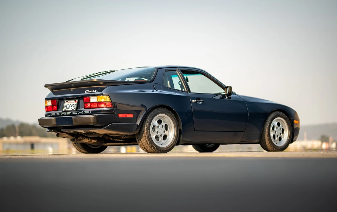 1986 Porsche 944 Turbo - Image 15 of 31