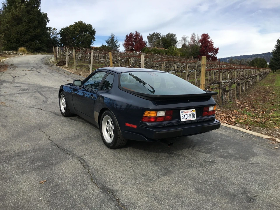 1986 Porsche 944 Turbo - Image 11 of 31
