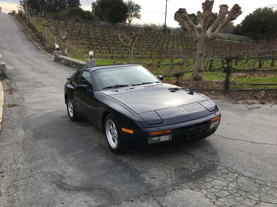 1986 Porsche 944 Turbo - Image 4 of 31