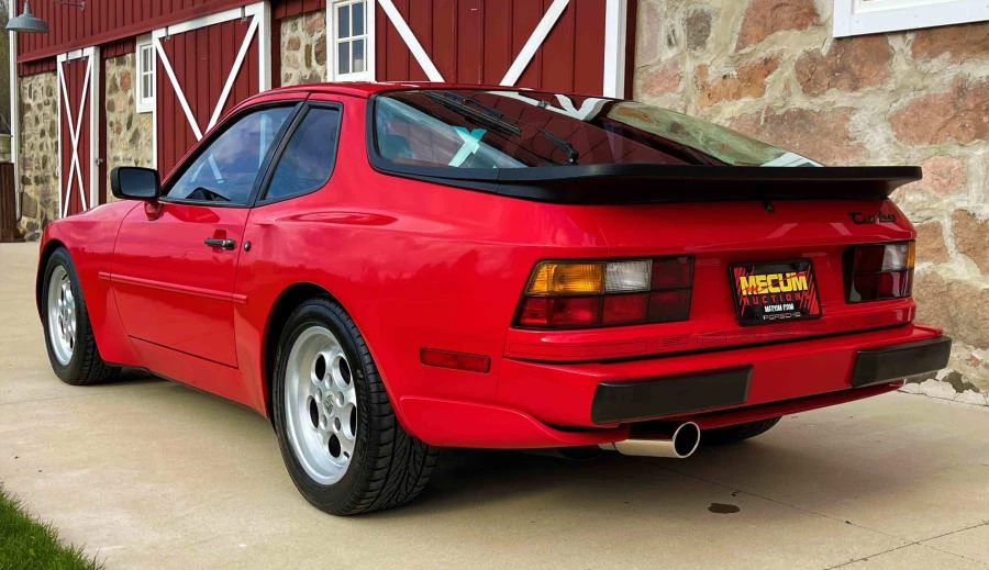 1986 Porsche 944 Turbo - Image 3 of 19