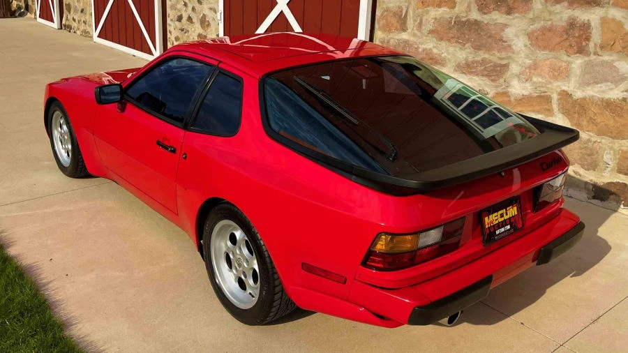 1986 Porsche 944 Turbo - Image 18 of 19