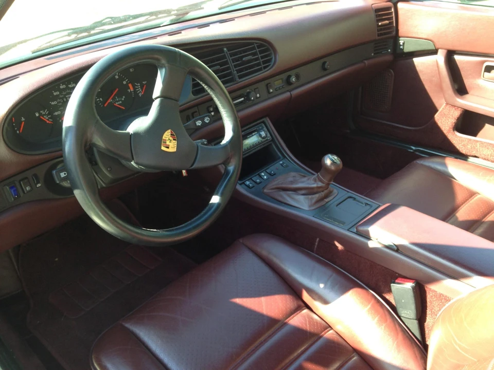 1986 Porsche 944 Turbo - Image 25 of 31