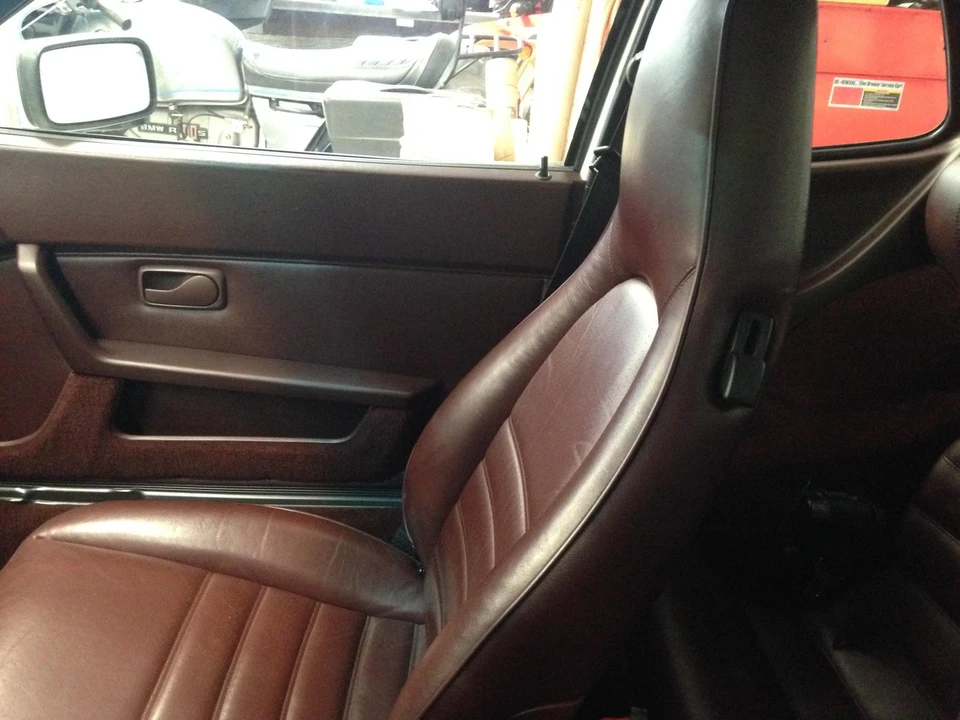 1986 Porsche 944 Turbo - Image 30 of 31