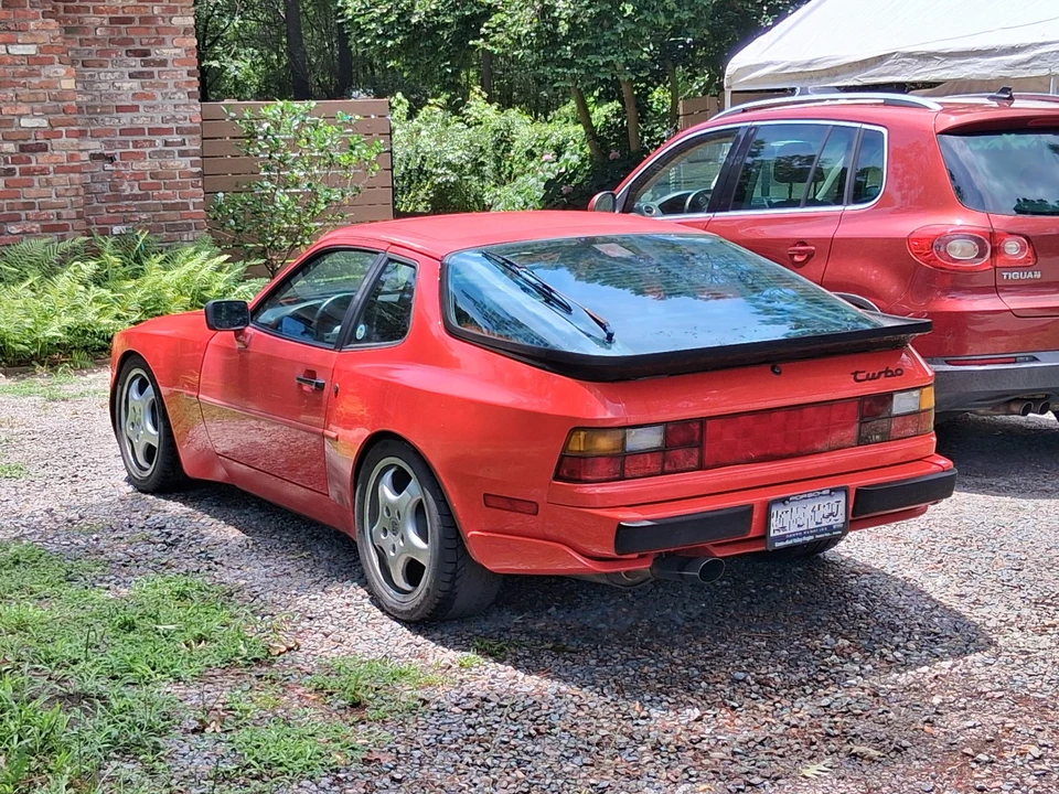 1986 Porsche 944 Turbo - Image 5 of 31
