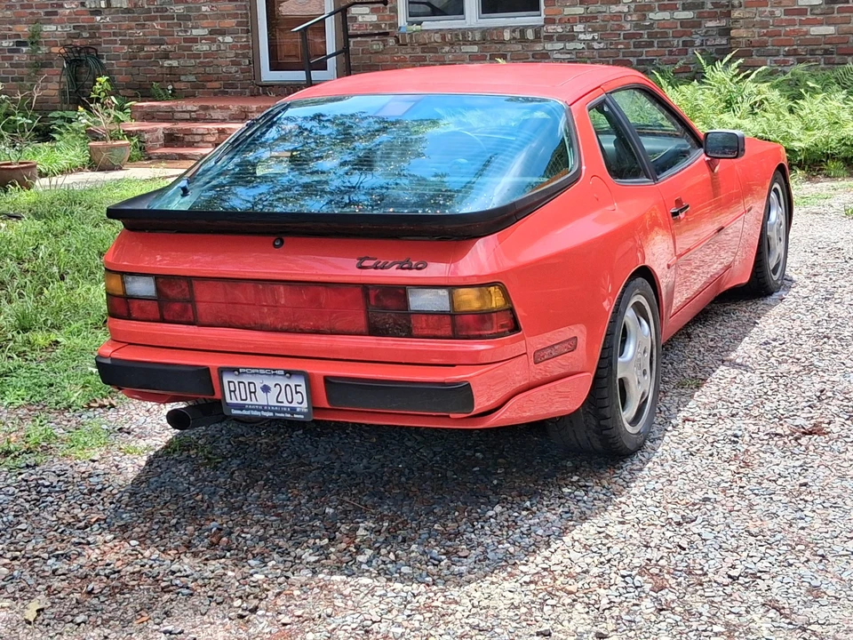 1986 Porsche 944 Turbo - Image 6 of 31