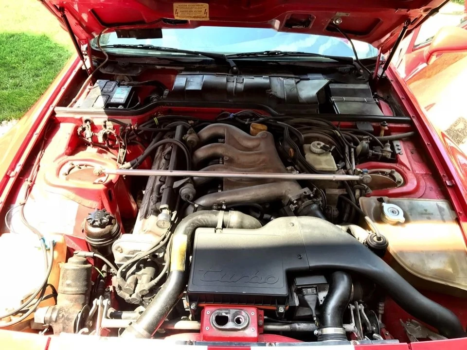 1986 Porsche 944 Turbo - Image 13 of 14