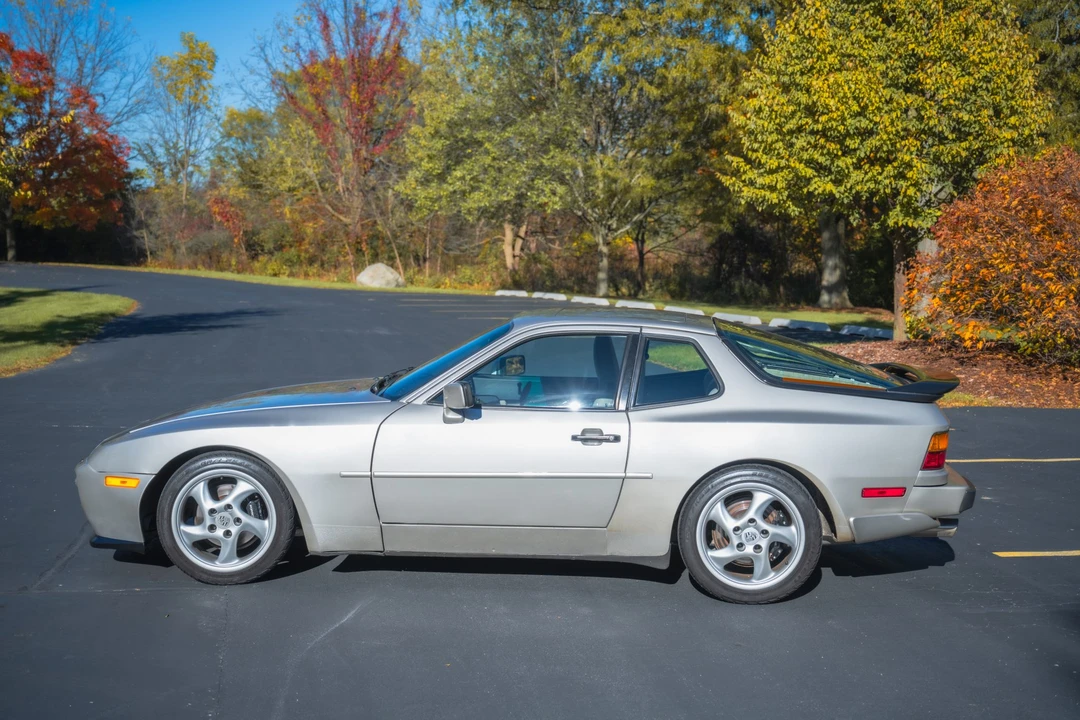 1986 Porsche 944 Turbo - Image 3 of 31