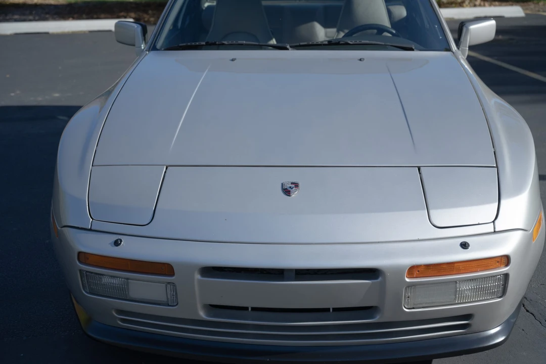 1986 Porsche 944 Turbo - Image 15 of 31