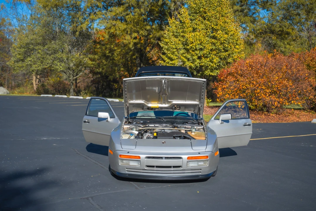 1986 Porsche 944 Turbo - Image 11 of 31