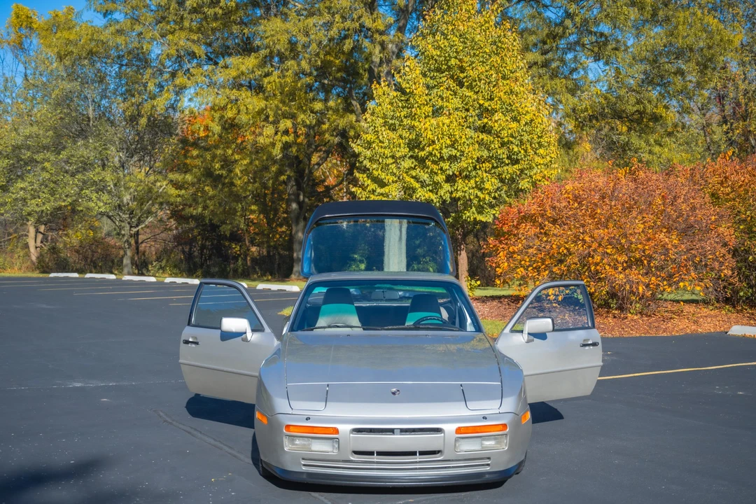 1986 Porsche 944 Turbo - Image 10 of 31