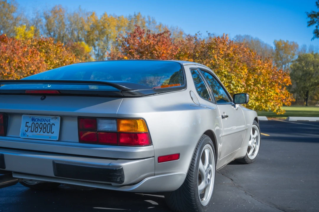 1986 Porsche 944 Turbo - Image 23 of 31