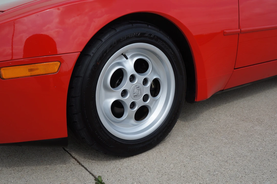 1986 Porsche 944 Turbo - Image 14 of 25