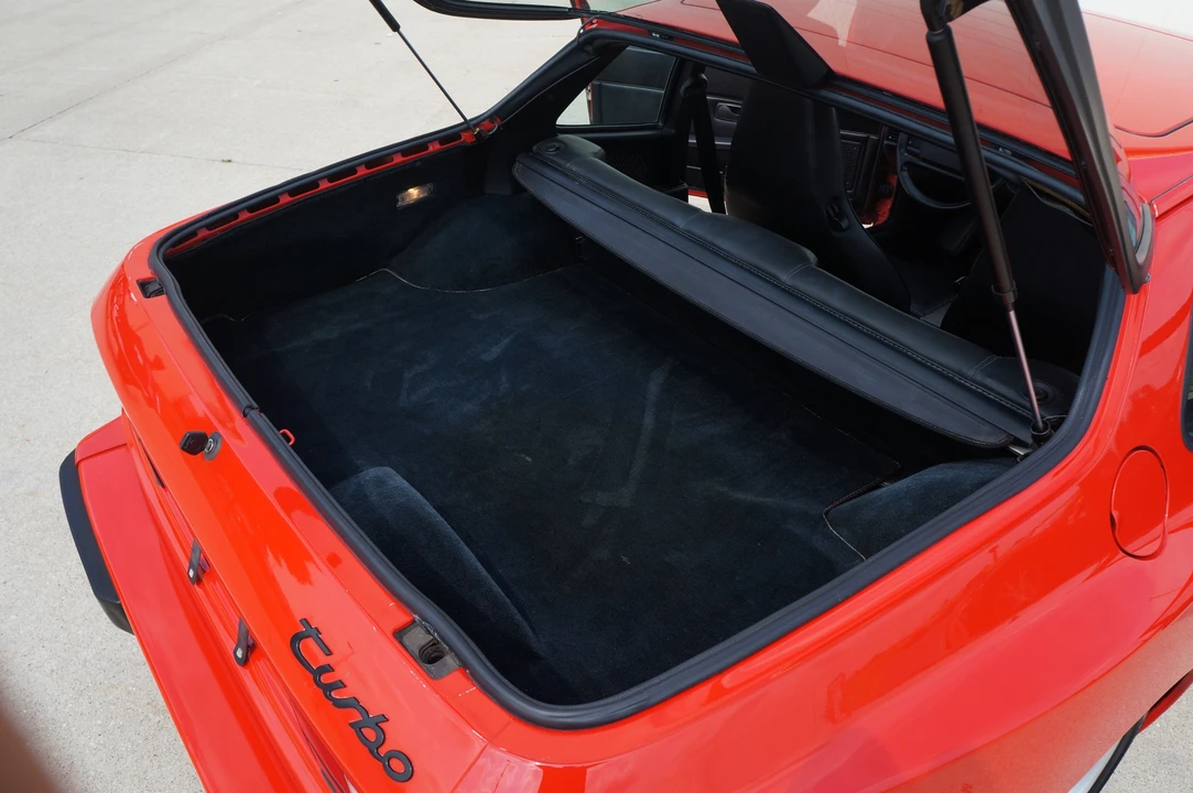 1986 Porsche 944 Turbo - Image 23 of 25