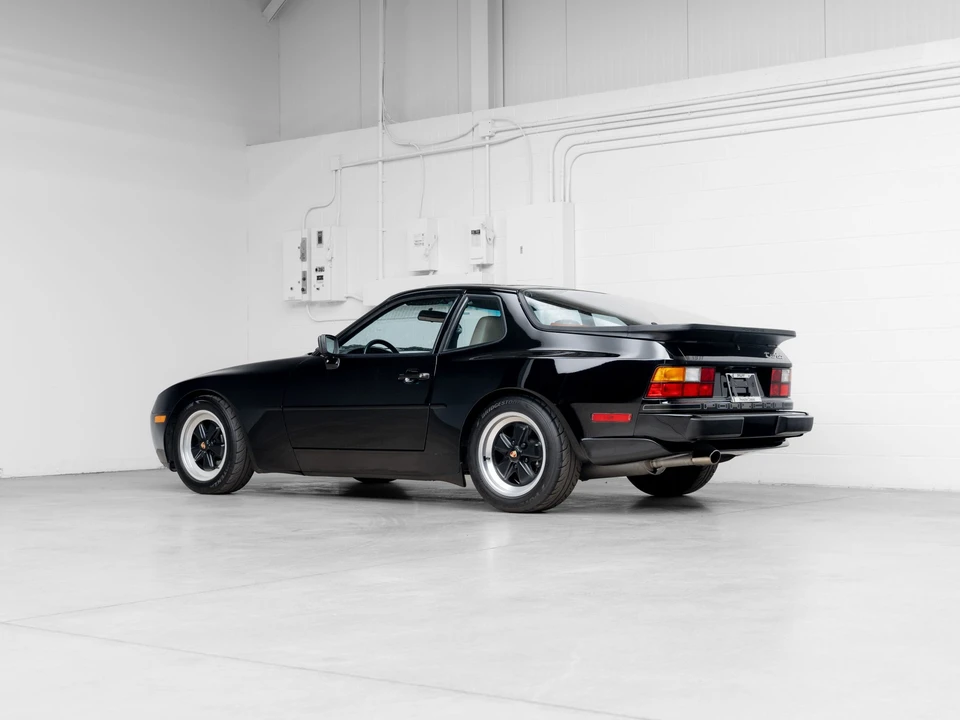 1986 Porsche 944 Turbo - Image 7 of 31