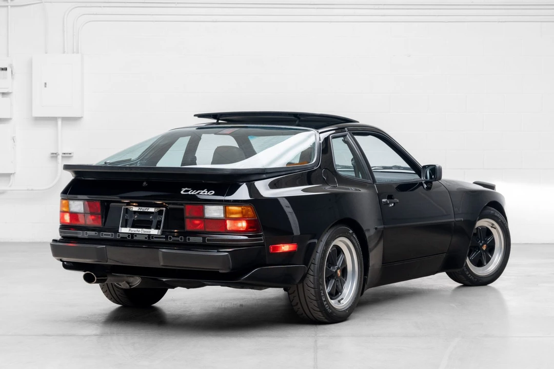 1986 Porsche 944 Turbo - Image 12 of 31