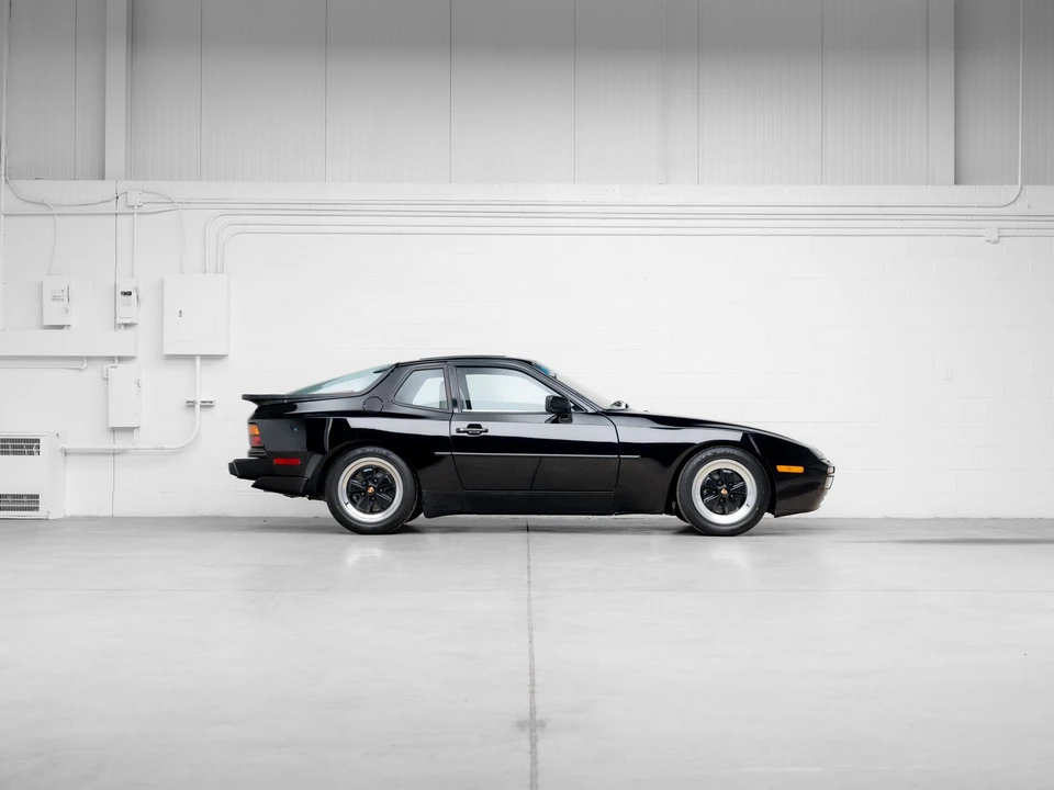 1986 Porsche 944 Turbo - Image 16 of 31