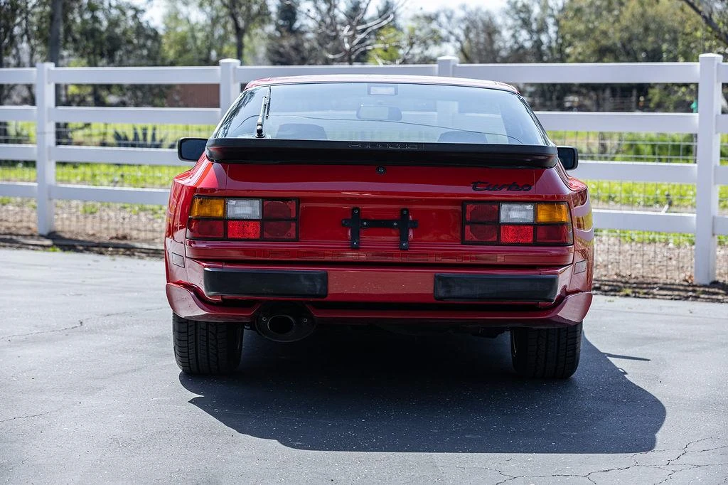 1986 Porsche 944 Turbo - Image 12 of 31