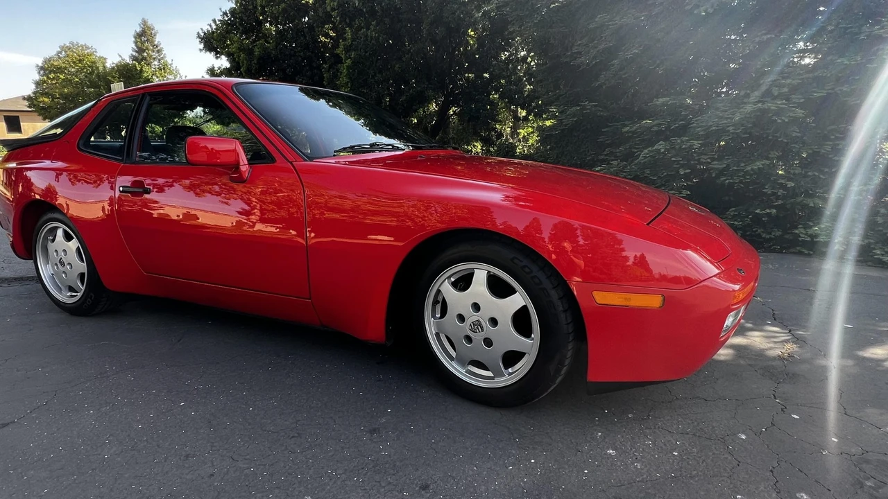 1986 Porsche 944 Turbo - Image 8 of 31