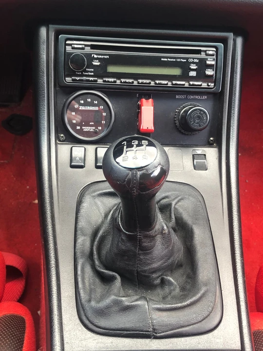 1986 Porsche 944 Turbo - Image 11 of 12