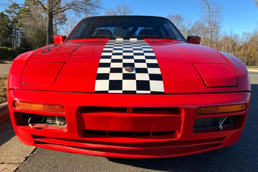1986 Porsche 944 Turbo - Image 2 of 31