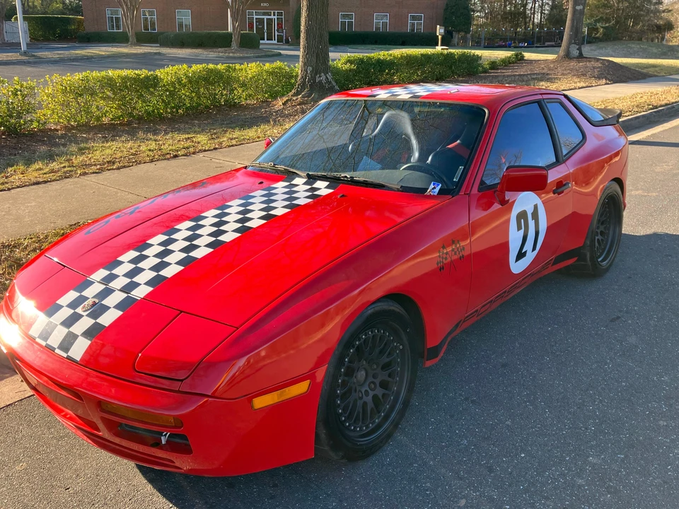 1986 Porsche 944 Turbo - Image 11 of 31