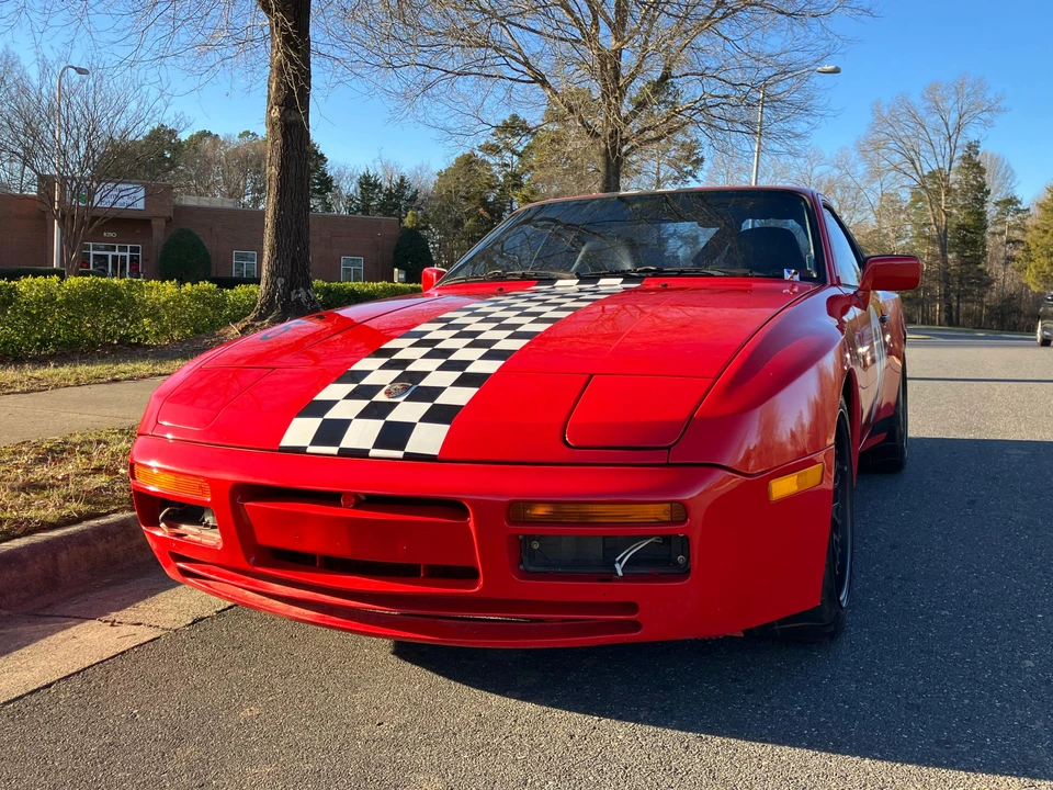 1986 Porsche 944 Turbo - Image 9 of 31