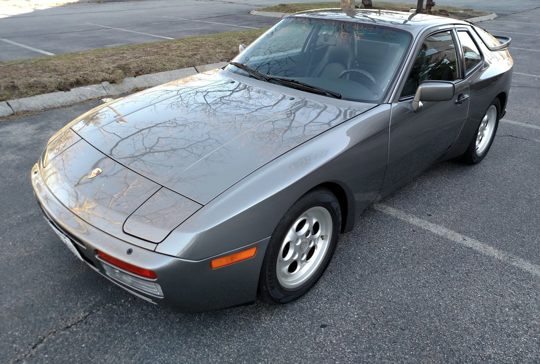 1986 Porsche 944 Turbo - Image 2 of 31