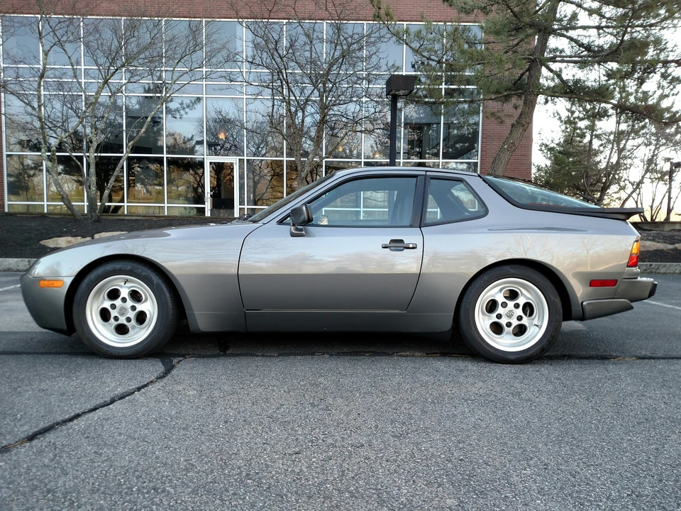 1986 Porsche 944 Turbo - Image 7 of 31