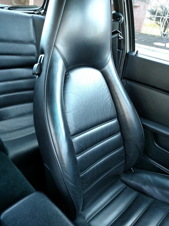 1986 Porsche 944 Turbo - Image 29 of 31