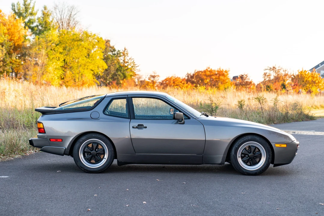 1986 Porsche 944 Turbo - Image 10 of 31