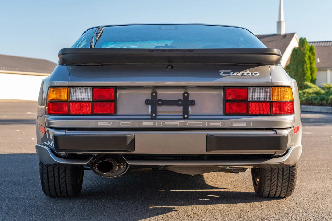 1986 Porsche 944 Turbo - Image 24 of 31