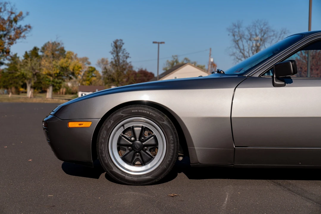 1986 Porsche 944 Turbo - Image 27 of 31
